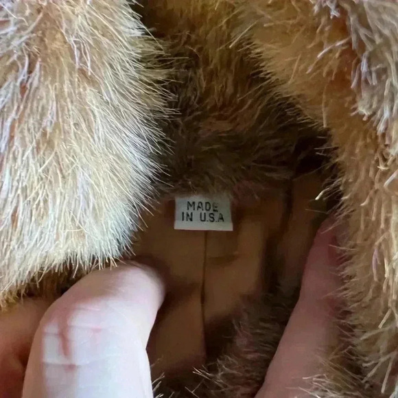 Women’s Vintage  Faux Fur Coat Made in the USA - Picture 6 of 11